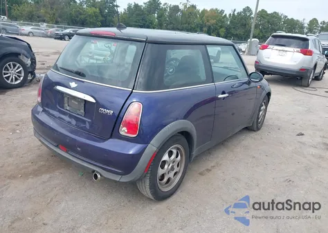 2005 Mini Cooper из США, поврежденный, VIN WMWRC33595TK62223